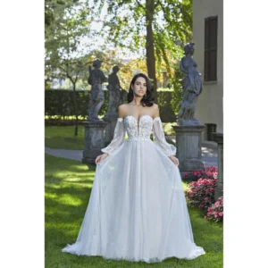 Cosmobella 8157 menyasszonyi ruha a Regina Conti Esküvői Ruhaszalon kínálatából