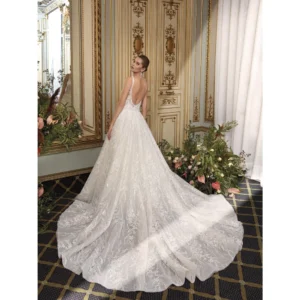 Platinum by Demetrios DP500 menyasszonyi ruha a Regina Conti Esküvői Ruhaszalon kínálatából